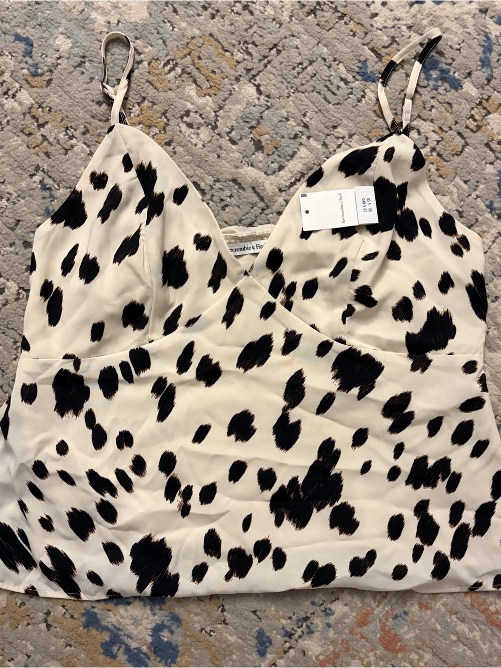 NWT: Abercrombie satin patterned tank top